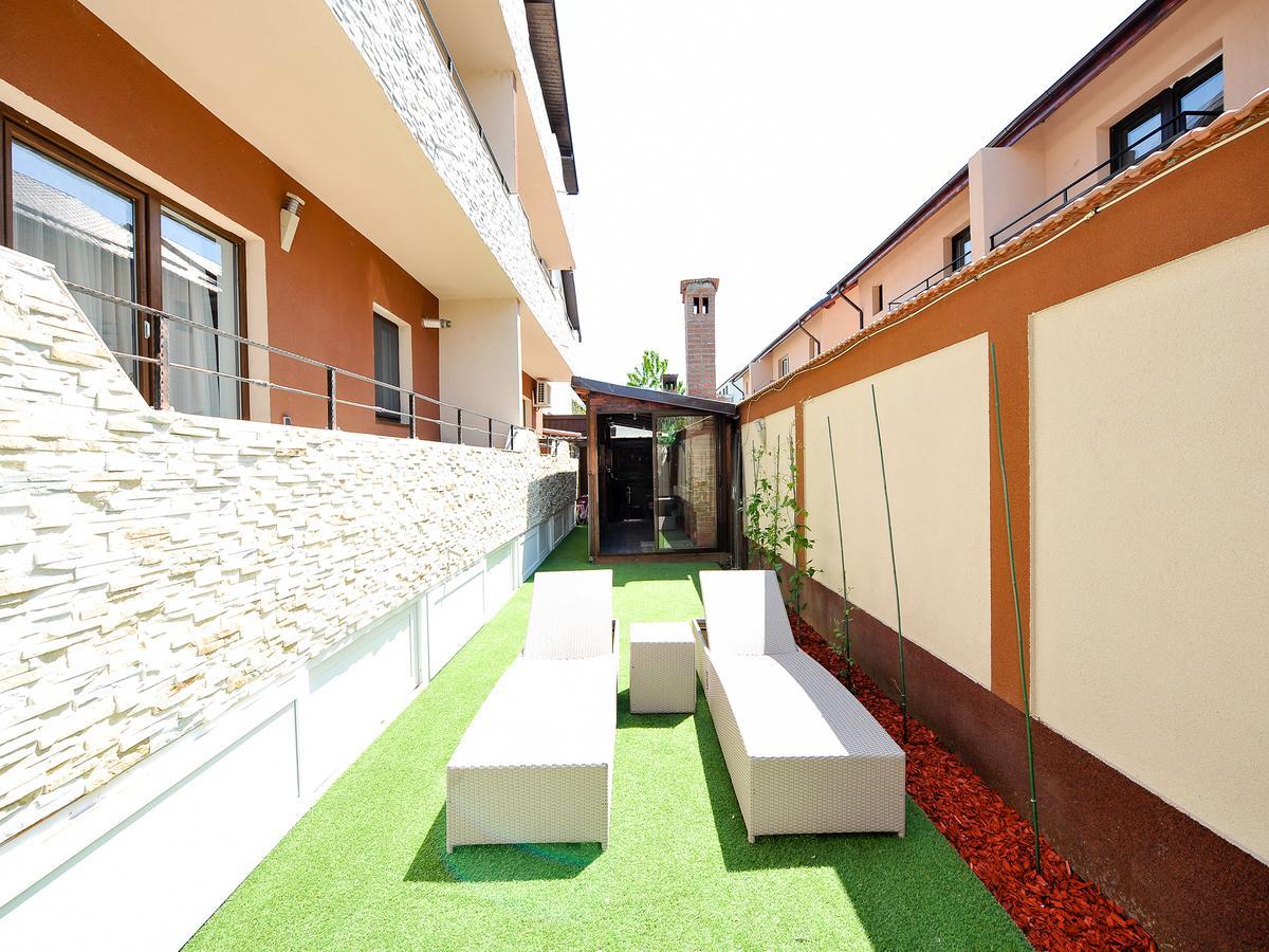 Casa Bella Apartments Bragadiru Exteriör bild